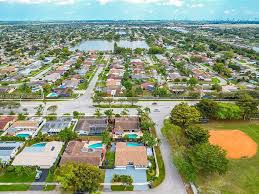 501 NW 89th Ter, Hollywood, FL 33024