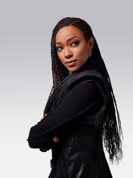 Discovery, you'll know that she's slaying as the new female lead of the show.and it's not just because of her amazing acting skills, but also because of her natural hair. Why Michael S Braids Are Such A Big Deal Women At Warp
