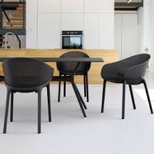 Un fauteuil de table est aussi appelé chaise avec accoudoirs pour la table de la salle à manger. Achat De Fauteuils 4 Pieds Com