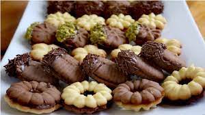 بيتي فور ناعم ويذوب في الفم والطعم روعة petit four recipe youtube food cooking recipes
