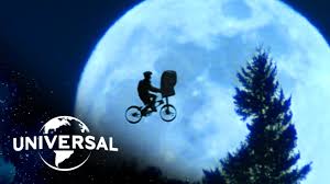 Drew barrymore, henry thomas, robert macnaughton vb. E T The Extra Terrestrial Flying Bike Rides Youtube