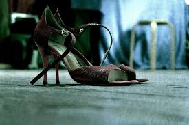 Close Up No Matter If We Look At Our World S Limited Resources Or Our Health The World Needs New Ideas At Maison Baum Our Visi In 2020 Vintage Heels Shoes Heels