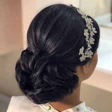 للحجوزات الكوافيرة آية 0531587785 تسريحات بسيطه تساريح تساريح عرايس ويف Messy Wedding Hair Wedding Hairstyles Baby Dress Wedding