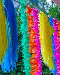 Based upon polynesian tropical island decor, add this interest layer to create a casual and lighthearted mood that will relax and entertain your guests anytime of year. 25 Luau Party Ideas To Steal From A Professional Event Planner