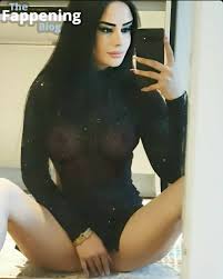 Nazmila  Naz Mila  nazmila_ Nude Leaks OnlyFans Photo 5 | TheFappening