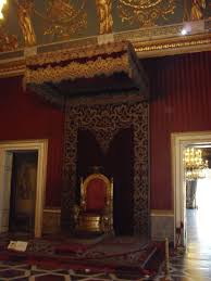 13,270 likes · 426 talking about this · 44,225 were here. Palazzo Reale Di Napoli L Appartamento Reale