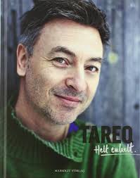 Tareq taylor travels around the nordic countries to meet local food producers, chefs and specialists. Tareq Helt Enkelt Amazon Co Uk Taylor Tareq Taylor Kristina Martensson Benny Kroon Peter 9789187785153 Books