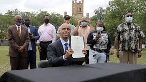 La serie documental presentada y dirigida por jorge said buscando a dios es un registro en primera persona que exhibe el aventurado desafío de jorge sai. Providence Mayor Signs Order To Pursue Truth Reparations For Black Indigenous People