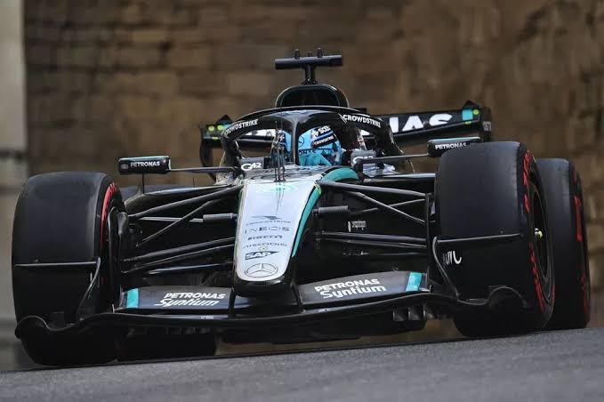 Análisis: cómo Russell resistió al rebufo de Verstappen en Bakú