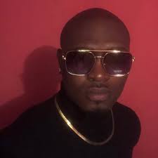 Honestly, I just can't wrap my head around it… 🤦‍♂️ Mainoo sitting