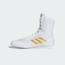 A adidas é uma empresa de calçados de renome internacional que ganhou fama por seu design esportivo exclusivo. Adidas Box Hog Plus Boxing Shoes White Gold