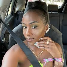 Doreen Lynch's Instagram, Twitter & Facebook