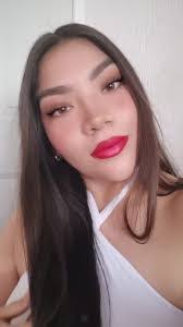 Samantha Carbonell's Instagram, Twitter & Facebook