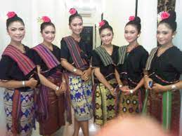 Maybe you would like to learn more about one of these? 4 Baju Adat Nusa Tenggara Barat Tradisi Tradisional