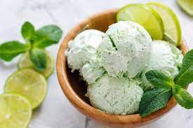 Verser un litre d'eau bouillante sur la menthe mélangée avec le thé et le sucre. Sorbet Mojito Au Citron Au Thermomix Glace Citron A La Menthe
