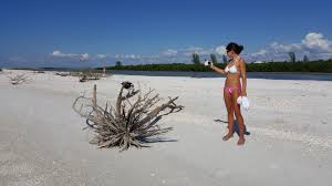 It's called the cape romano dome home, and once upon a time, it was a lush vacation retreat. Marco Island S Dome Houses And Tigertail Beach A Kayak Adventure South Florida And Beyond Off The Beaten Track