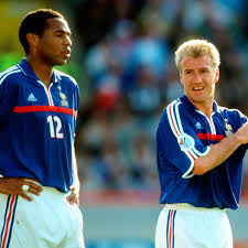 Et si on revoyait en intégralité et dans les conditions du direct les six matches des bleus à l'euro 2000 ? France Belgique Entre Didier Deschamps Et Thierry Henry C Est Toute Une Histoire L Equipe
