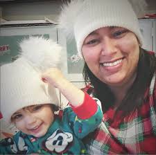 Should Nüdel Pod wood pieces be varnished or sealed for protection?