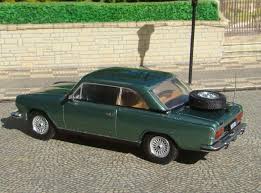 En el año 1979 el torino ya bajo el control de la empresa renault recibe su penúltima se convierte en un auto muy competitivo pues soporta muy bien los caminos del interior del país y el. Cruiser Clasicos En Escala 1 43 1 43 Classics Renault Torino Coupe Zx 1981