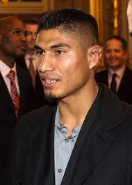 Mikey garcia returns to the ring to fight jessie vargas on february 29 on dazn. Mikey Garcia Wikipedia