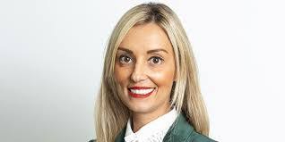 Paula Alvis's Instagram, Twitter & Facebook