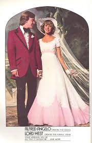 Your Wedding Will Be All That It Should Be And More April 1975 Wedding Gowns Vintage Vintage Wedding Suits Retro Fashion Vintage