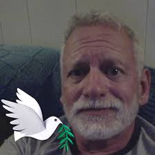 Peace, waterfalls, and island air. Kauai, you get me. 🤙🏼