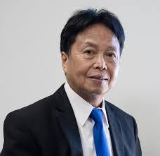 Neng Vang's Instagram, Twitter & Facebook