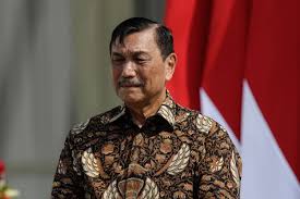Luhut meminta mabes polri bisa ikut andil dalam penegakan hukum di lapangan bagi para pelaku yang sengaja mencari keuntungan. Look At America Right Now Indonesian Minister Hits Back At Critics Flags Bali Bubble The Nation Press