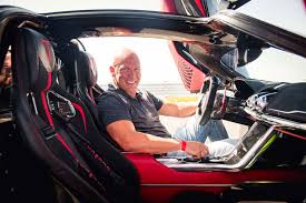 Ssc is proud to say it set a new record for the fastest flying mile on a public road, at 313.12 mph (503.92 km/h), and the fastest flying kilometre on a public road, at 321.35 mph (517.16 km/h). Ssc Tuatara Is World S Fastest Production Vehicle With Top Speed Of 316 Mph Billionaire Toys