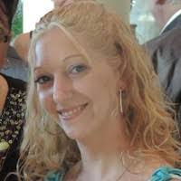 Robyn Kent's Instagram, Twitter & Facebook