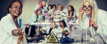 Twofour Rights Extreme Cake Makers Extreme Cakes Cake Makers