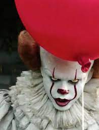 Bill Skarsgard En It 2017 Peliculas De Terror Payasos Pelicula De Terror