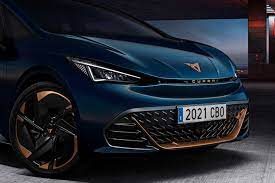 As such, around the exterior, you'll find a sharper hood, an added lower grille, as well. 9fpmz0y8r9i50m