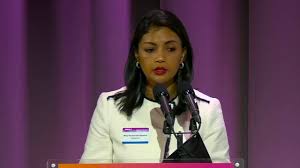 May 19, 2021 · «rebâtir», c'est l'engagement et le défi de monsieur le président de la république de madagascar andry rajoelina que nous exécutons en faisant nôtre. Video Le Discours De Mialy Rajoelina Sur La Defense Des Droits Des Lgbt Koolsaina Com