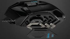 Currently logitech's back with its 3rd refresh, the g502 hero. Razer Deathadder Vs Logitech G502 Review Test In 2021