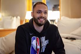 Latest on boston celtics shooting guard evan fournier including news, stats, videos, highlights and more on espn. Inside Evan Fournier S Joint Mobility Exercises With Longtime Physical Therapist Fabrice Gautier Closeup360