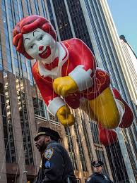 Macy S Thanksgiving Parade Is Full Of Balloons And Security Thanksgiving Parade Macy S Thanksgiving Day Parade Macy S Thanksgiving Day Parade