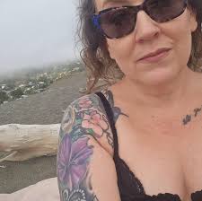 Which tattoo shops are doing a flash sale for Friday the 13th in Vacaville  area?