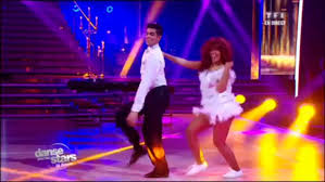 Le chanteur qui incarnait le roi louis xiv dans la comédie musicale le roi soleil a remporté samedi soir la finale de dals. Video Emmanuel Moire Remporte Danse Avec Les Stars Video Dailymotion