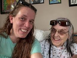 Carol Lance's Instagram, Twitter & Facebook