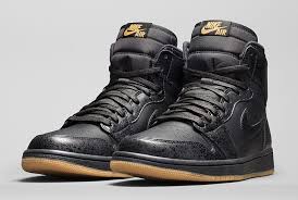 Air Jordan 1 Retro High Og Black And Gold Air Jordan 1 Black Gum Price Is 140 Air Jordans Retro Air Jordans Nike Air Jordan Retro