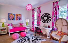 Bold and very chic, this teenage bedroom decor idea adopts colors in a trio that is both dramatic and glamorous. Teenage Girl Pink Bedroom Designs Novocom Top