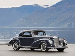 Introduced At The Frankfurt Motor Show The Mercedes Benz 300 Sc Featured The Detuned Engine From The 300 Sl Including Bosch M Mercedes Benz 300 Benz Mercedes