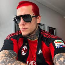 24/3/2021 | el joven influencer encuestó en sus redes acerca de rellenar o no uno de los últimos espacios sin tinta. Alex Caniggia Contra Su Padre El Pajarraco Con Sus Hijos Siempre Ausente