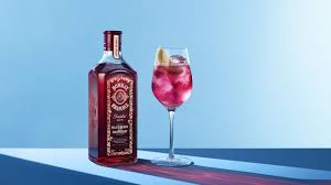 Ein kräftiger gin mit dem aroma frisch geernteter brombeeren und himbeeren, 100 prozent natürlich. Bacardi Gin Mit Beereninfusion