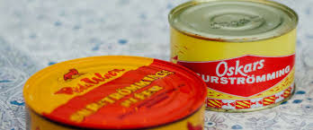 It is fermented baltic sea herring that is sold in tin cans and eaten in the north of sweden. Doe Net Als Veel Bn Ers Ook Mee Met De Surstromming Challenge