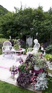 Mitte August 2019 Es Bluht Uppig Hinten Im Garten Sommerblumen Garten Blumen