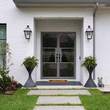 Gone are the voluminous shapes and profusion of colours. 17 Small Front Yard Landscaping Ideas We Love