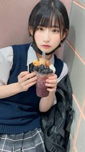 国宝級の18才なつみちゃん 奇跡の続編(制服Ver) FC2-PPV-4577254